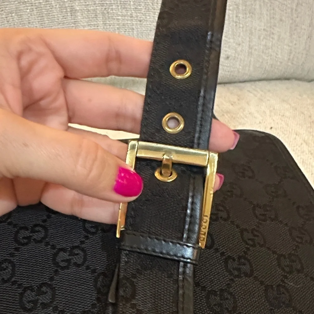 Gucci elegant authentic